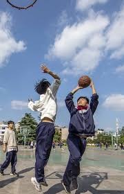 扑克决策的核心逻辑（扑克决策的关键原理）