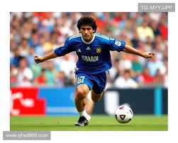 华子缺阵，仍33分大胜雄鹿！兰德尔29分8板6助，字母哥25分8板5助