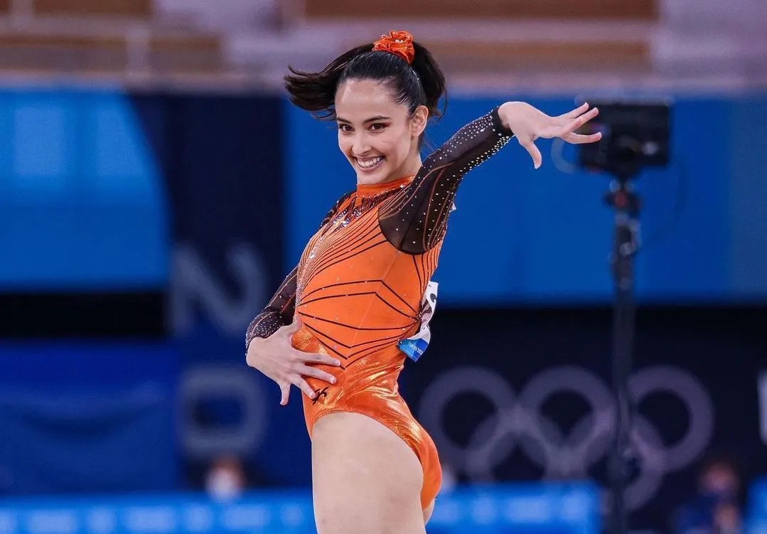 2025 赛季回顾：山本由伸由于其标志性的“彩虹曲球”，在社交平台引发热议